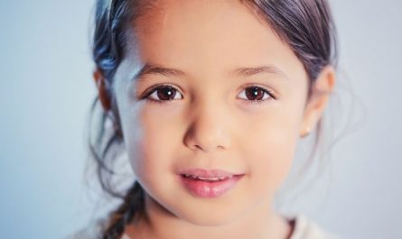 Dreaming of the Same Person : 6 Meaning & Interpretations