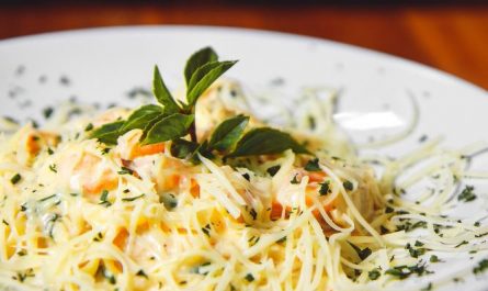 Dreaming of Spoiled Food : 8 Meaning & Interpretations