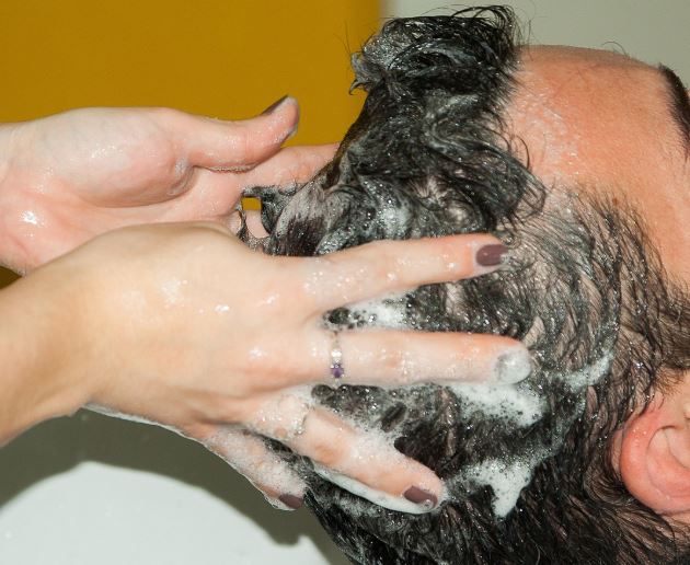 Dreaming of Washing Hair : 13 Meaning & Interpretations