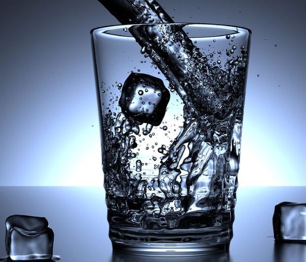 Dreaming of Water Flowing Out : 14 Meaning & Interpretations