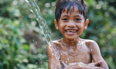 Dreaming of bathing together : 16 Meaning & Interpretations