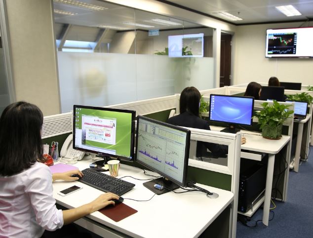 Dreaming of a Company : 16 Meaning & Interpretations