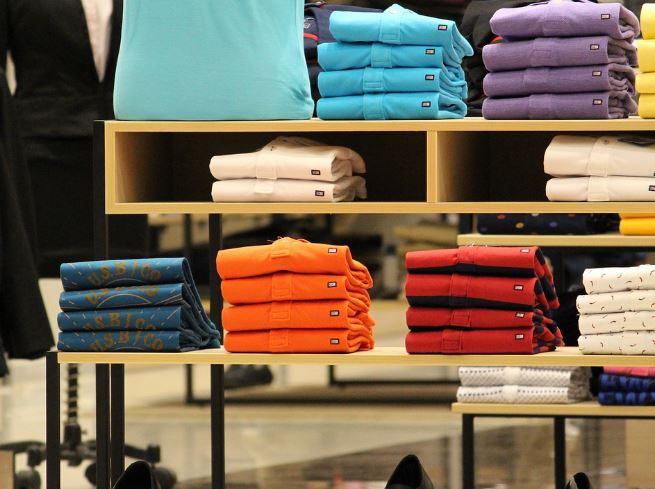 Dreaming of New Clothes : 11 Meaning & Interpretations