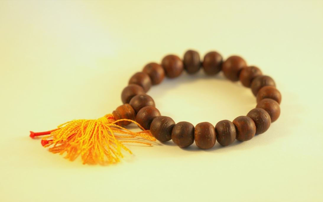 11 Interpretations of Dreaming of Rosary Beads