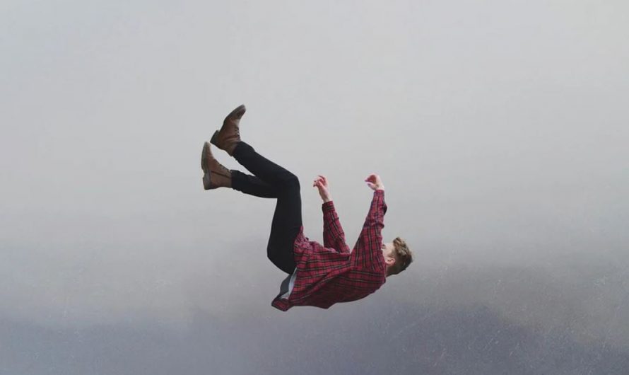 11 Interpretations of Dreams About Falling