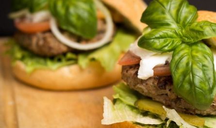 8 Spiritual Meanings of Dreaming about Hamburgers