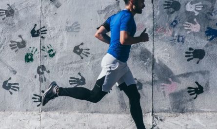 12 Spiritual Meanings of Dreams about Jumping