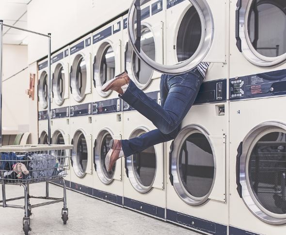 8 Spiritual Meanings of Dreaming About Washing Clothes