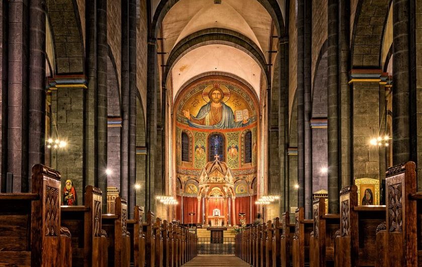 16 Spiritual Meanings of Dreaming of a Priest
