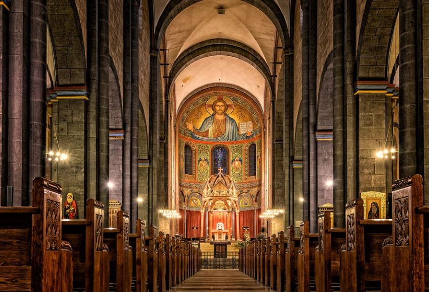 16 Spiritual Meanings of Dreaming of a Priest