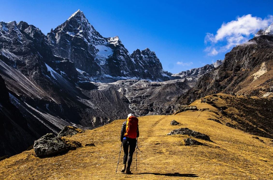 17 Spiritual Meanings of Dreaming About Hiking