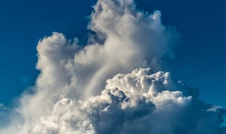 10 Spiritual Meanings of Dreaming About Floating