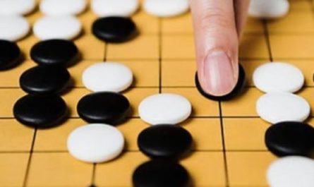 7 Spiritual Meanings of Dreaming About Playing Games