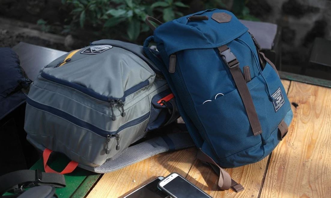 30 Spiritual Meanings of Dreaming About Bags
