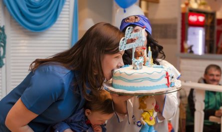 13 Spiritual Meanings of Dreaming about Eating Cake