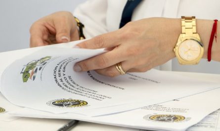 8 Spiritual Meanings of Dreaming About Contracts