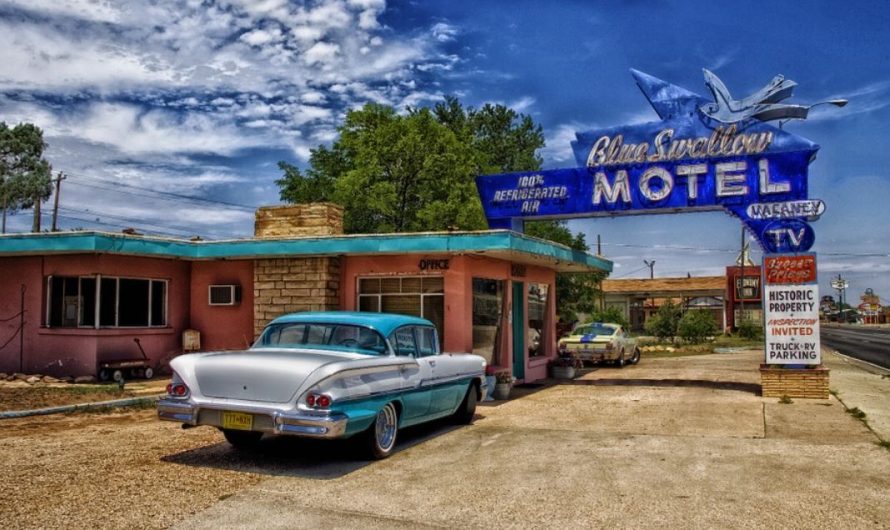 10 Spiritual Meanings of Dreaming About a Motel